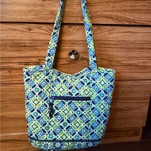 Vera Bradley “Daisy Daisy” Tote Bag- Retired Pattern Medium-sized